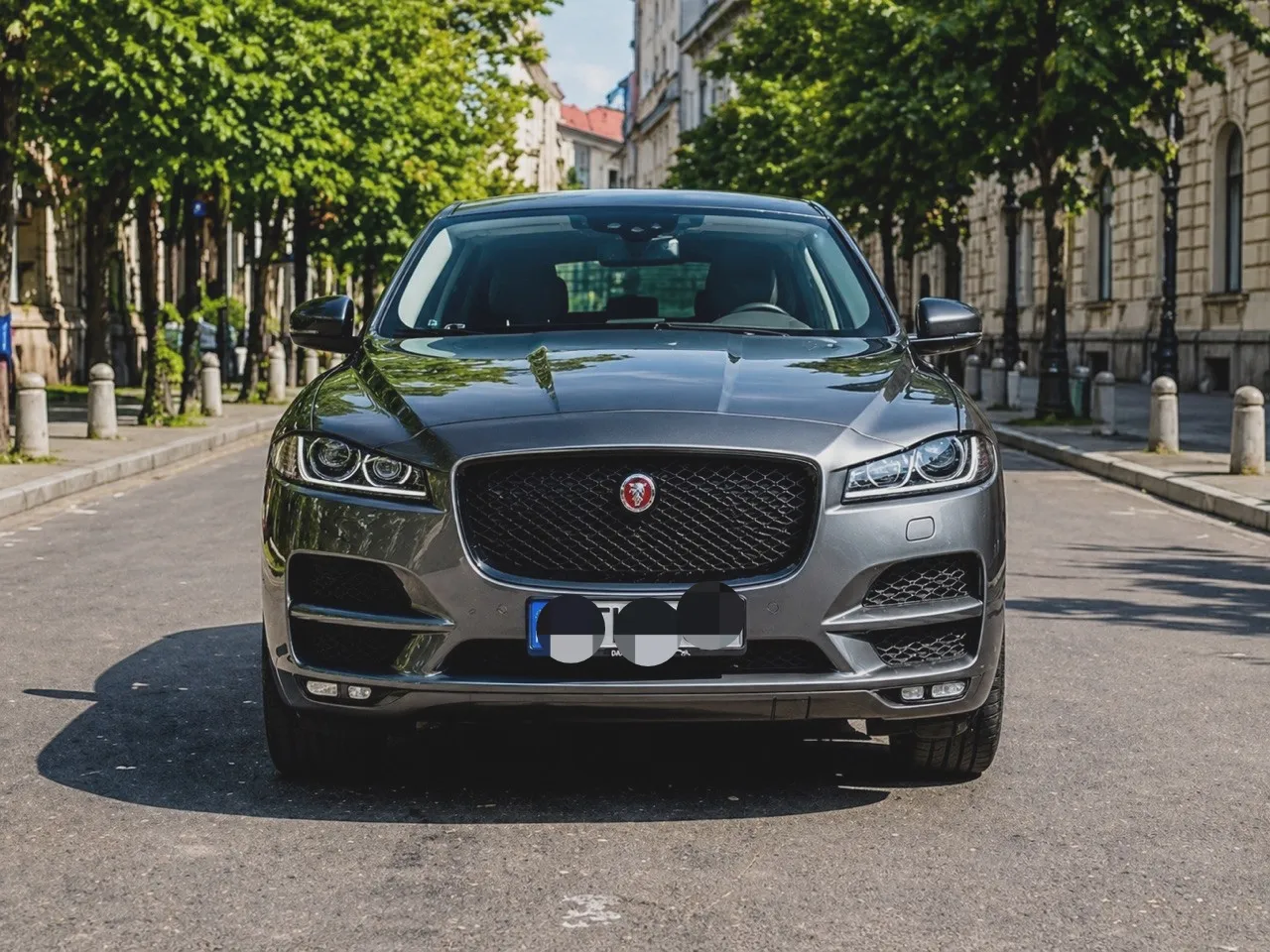 Jaguar F-PACE