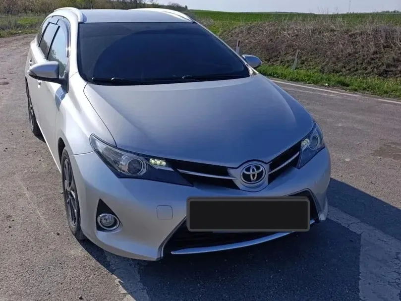 Toyota Auris 2013