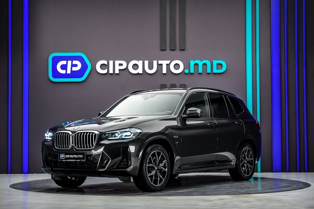 BMW X3 30e