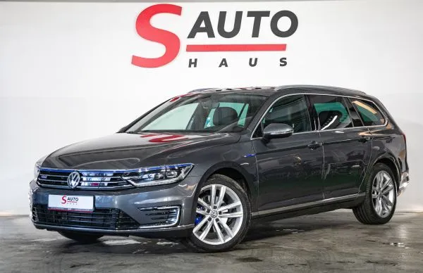 Volkswagen Passat149000, Plug-in Hybrid, Automată