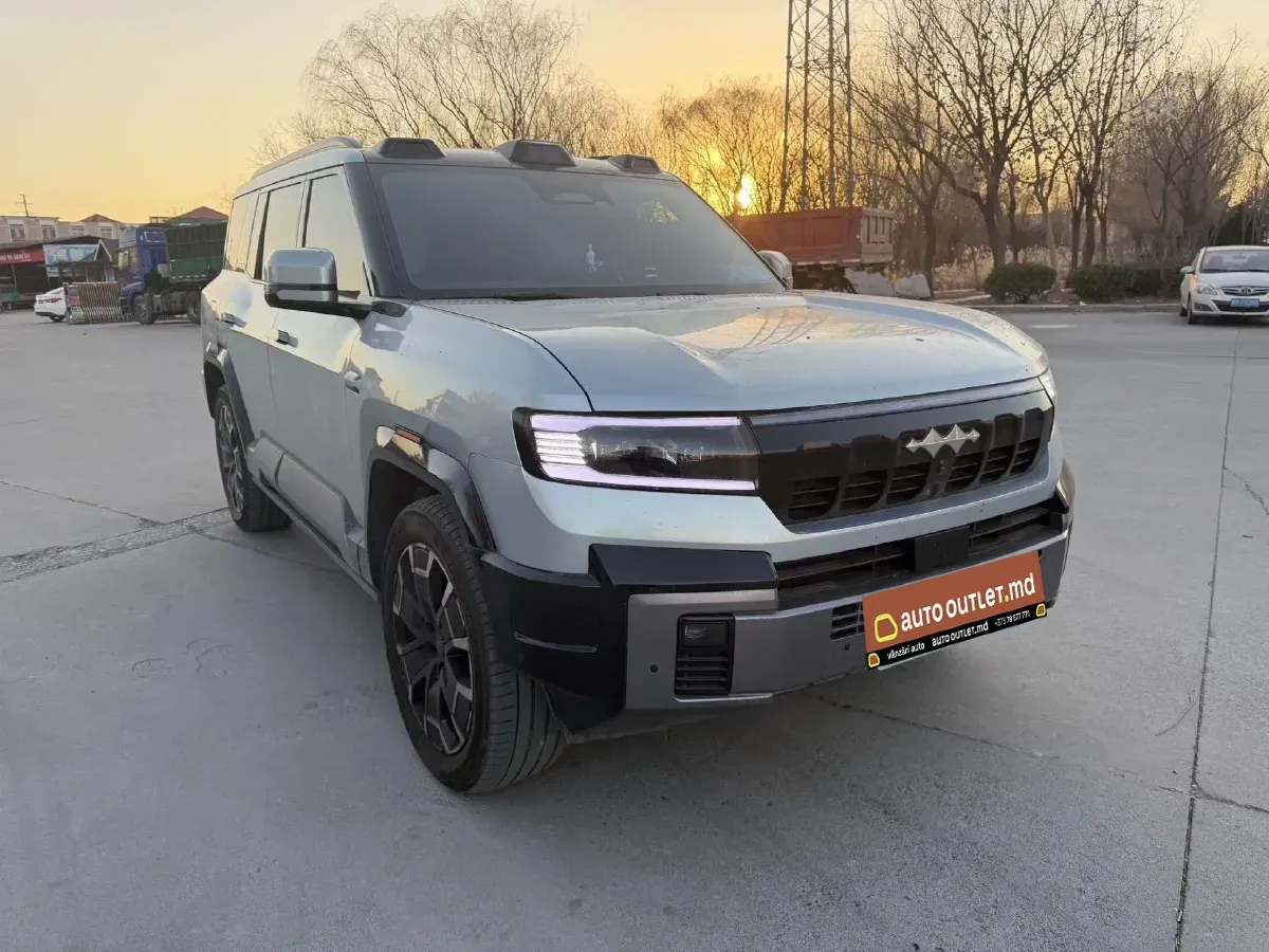 BYD Leopard 8 (4x4) 2025