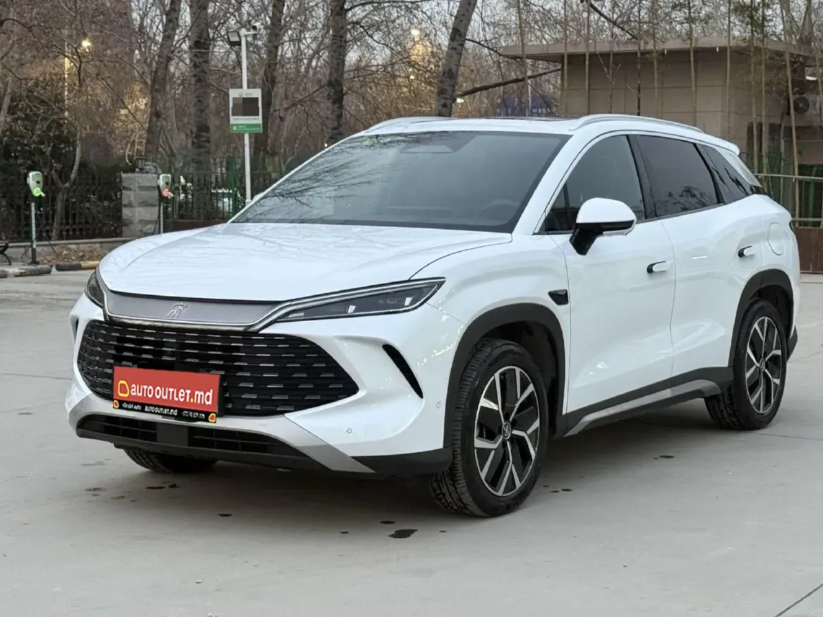BYD Song L (Față) 2025