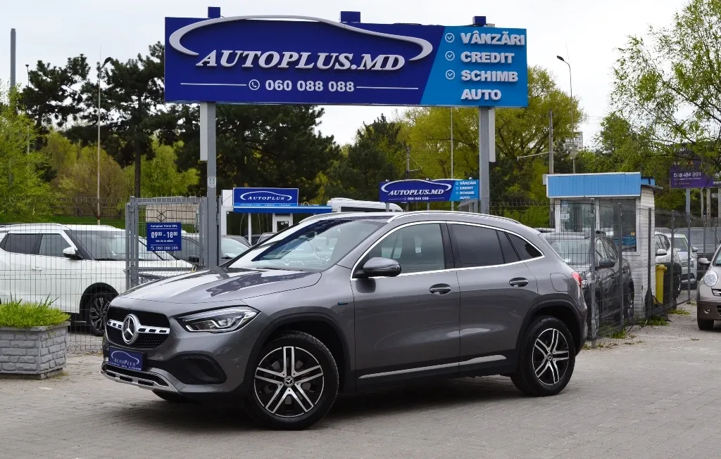 Mercedes GLA250e P-Hev